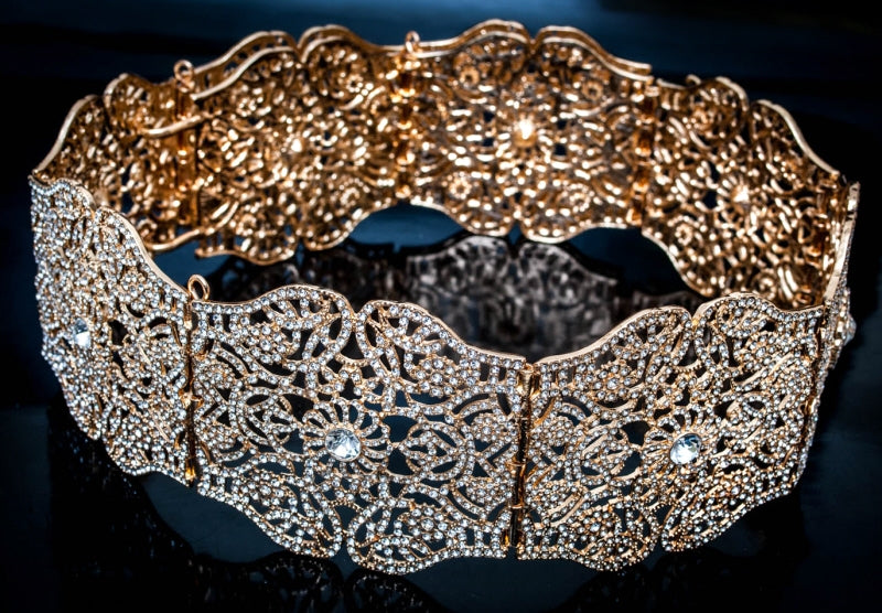 Gold oval belt with stones