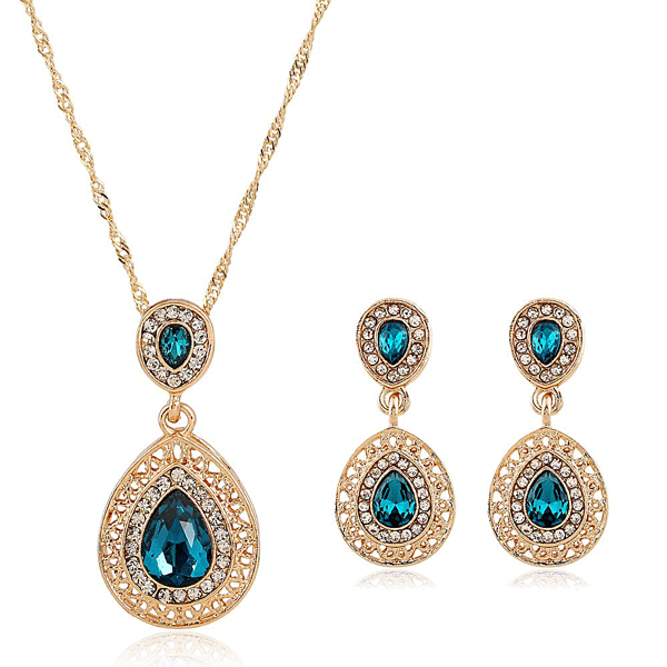 SET: NECKLACE WITH MATCHING EARRINGS