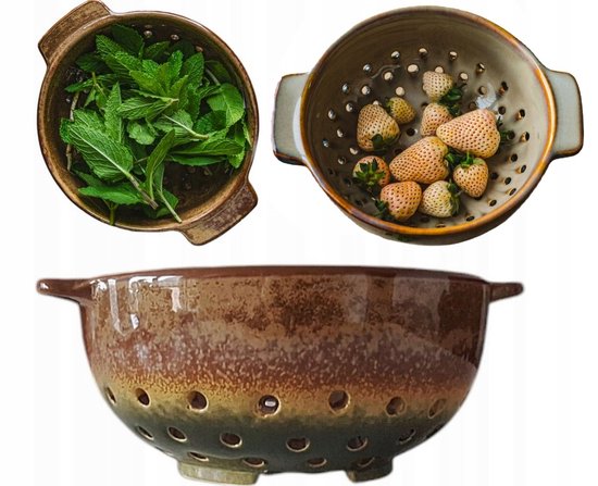 MPLCo - Colander Bowl - Ceramic Colander Bowl - Colander and Serving Bowl - With Handles - Ceramic - approx. Ø11.5 x 24 cm - Light Brown and Dark Green