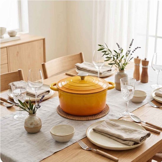 Cocotte en fonte émaillée 24 cm 4L Hage Jaune moutarde