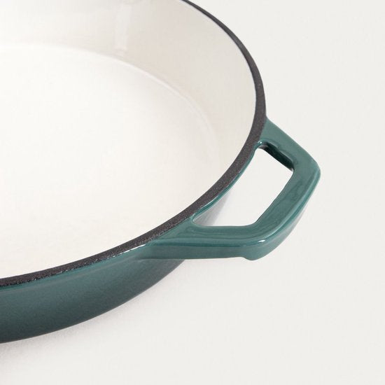 Homla - Poêle en fonte Andreas - Poêle à frire en fonte - Résistante au four 220°C - Poêle à steak ou à frire compatible induction - Poêle durable - Ø26 x 5 cm - Poêle émaillée verte