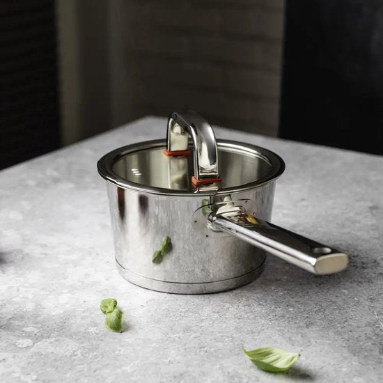 Steelpan 16 cm, 1,6 liter, rvs met glazen afgietdeksel en maataanduiding