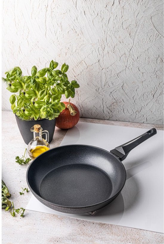 Klausberg 7690 - Schwarze Pfanne - 28 cm - schwarz