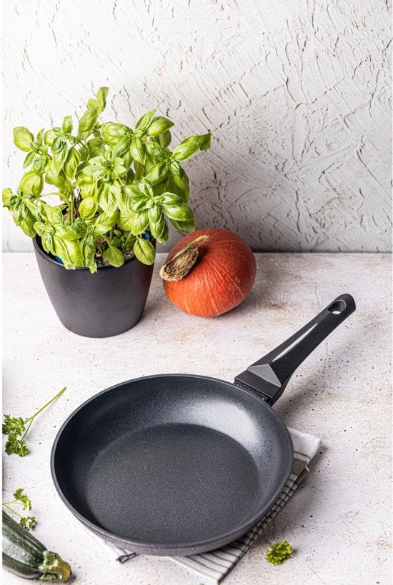 Klausberg 7689 - Zwarte koekenpan - 24 cm - zwart