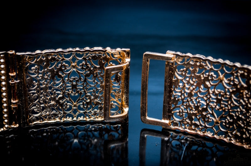 Gürtel goldfarben gerades Modell schmal