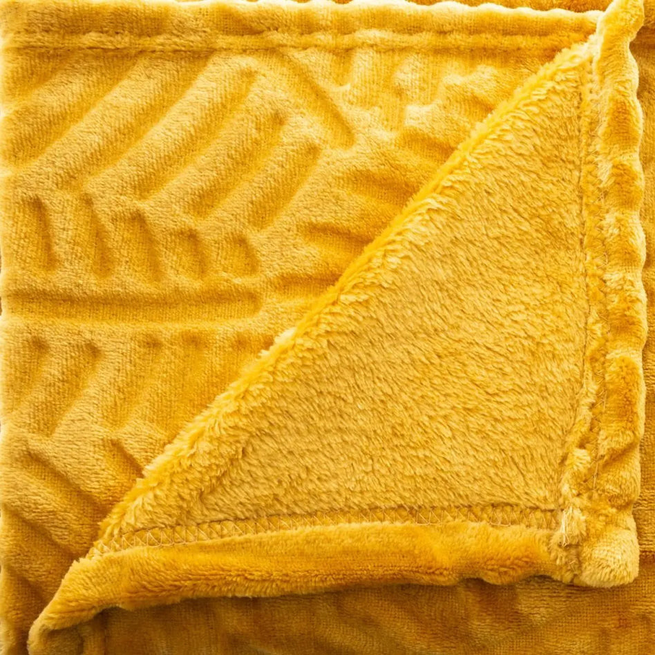 Throw blanket 125 x 150cm | Fleece blanket | with palm leaf pattern | Ochre yellow