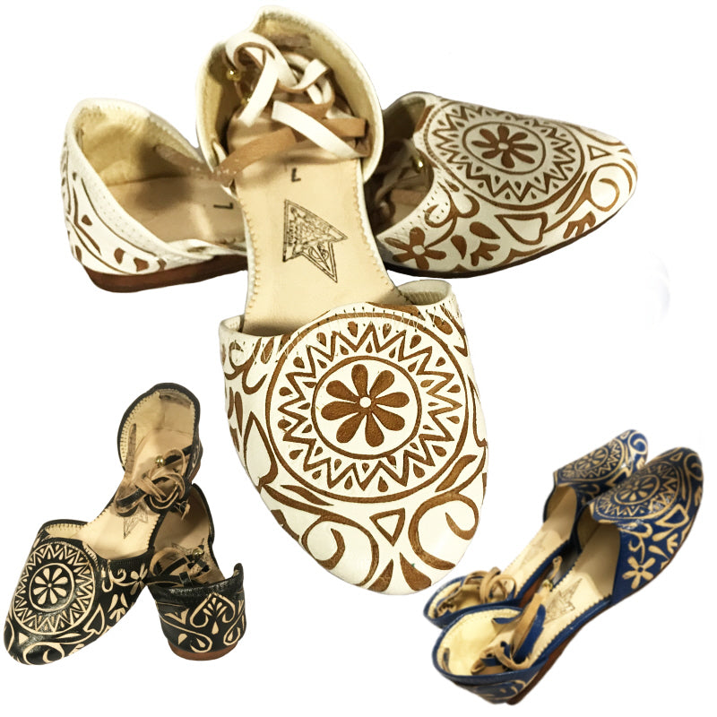 Flat lace-up babouche