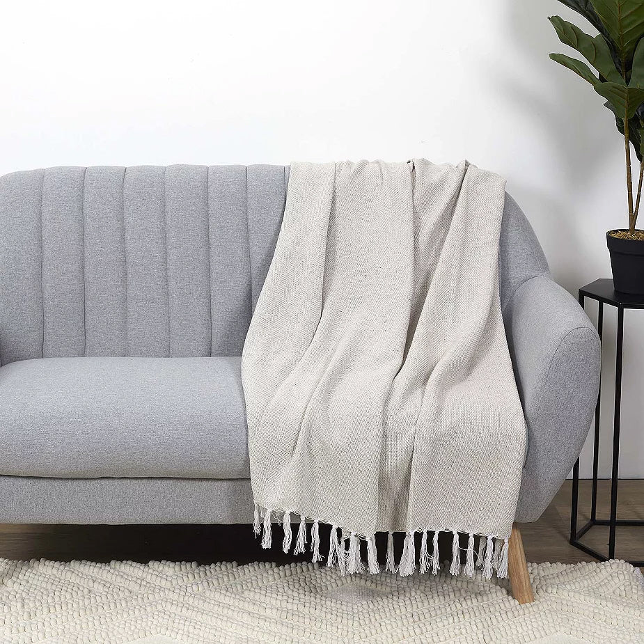 Beige throw 125x150cm