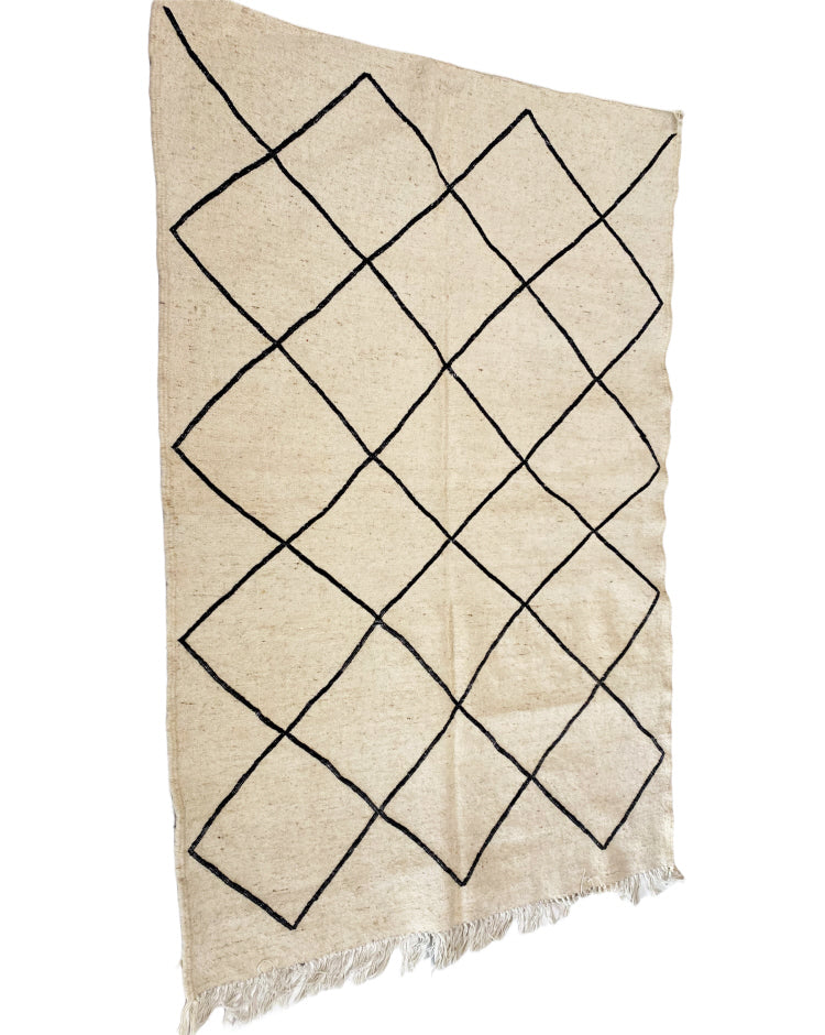 Flachgewebter marokkanischer Berber-Kelim-Teppich