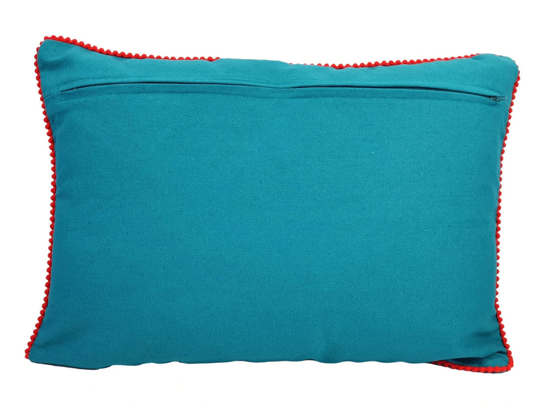 Bestickter Kissenbezug mit Wildblumen 35 x 50 cm
