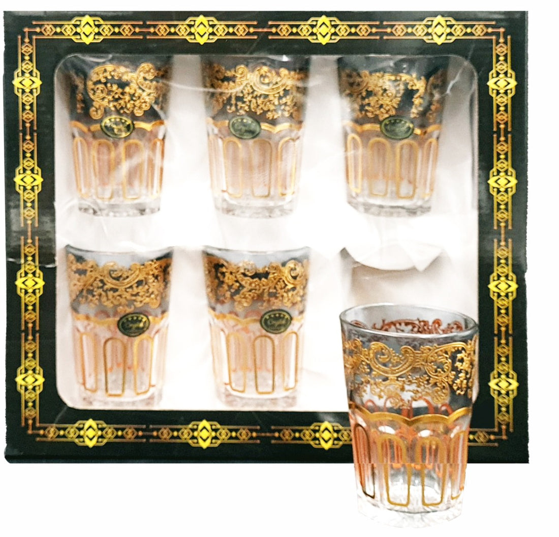 Verres à thé à motif doré