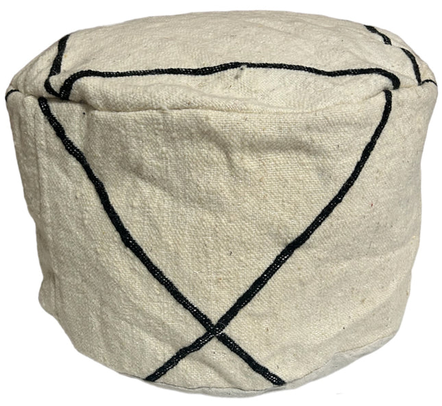 Marokkaanse ronde kelim poef – gebroken wit, zwart lijnmotief, Ø 45 x 30 cm