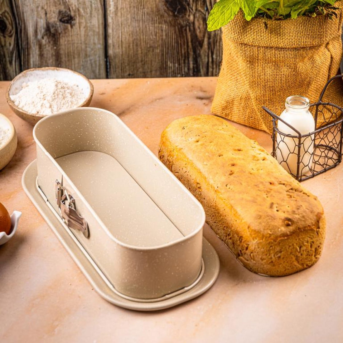 Kinghoff KH-1976 Baking Pan with Loose Bottom – 34.5 x 15.5 cm