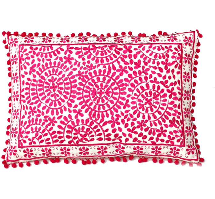 Orientalische Dekokissen in Pink und Weiß