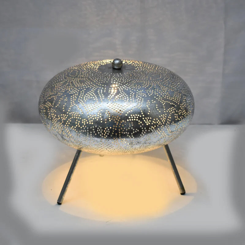 Oriental table lamp filigree style UFO - silver