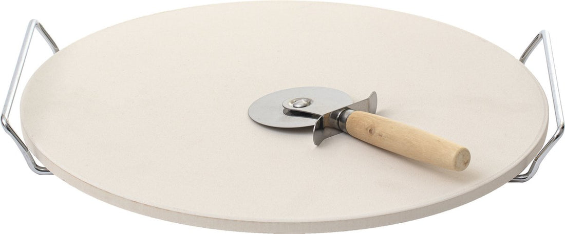 Pizzasteen rond 33 cm voor BBQ en oven – cordieriet, met pizzasnijder