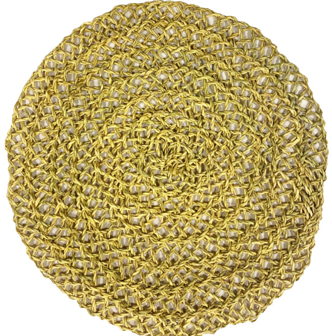 Round wicker placemat