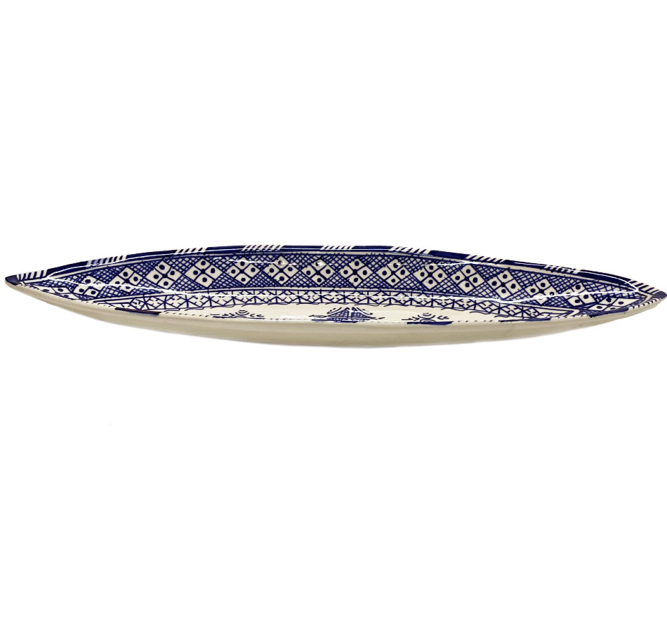 Earthenware canoe bowl