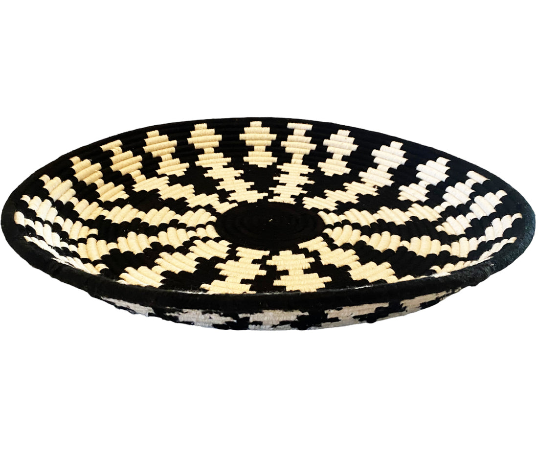 Panier berbère plat marocain – Noir et blanc