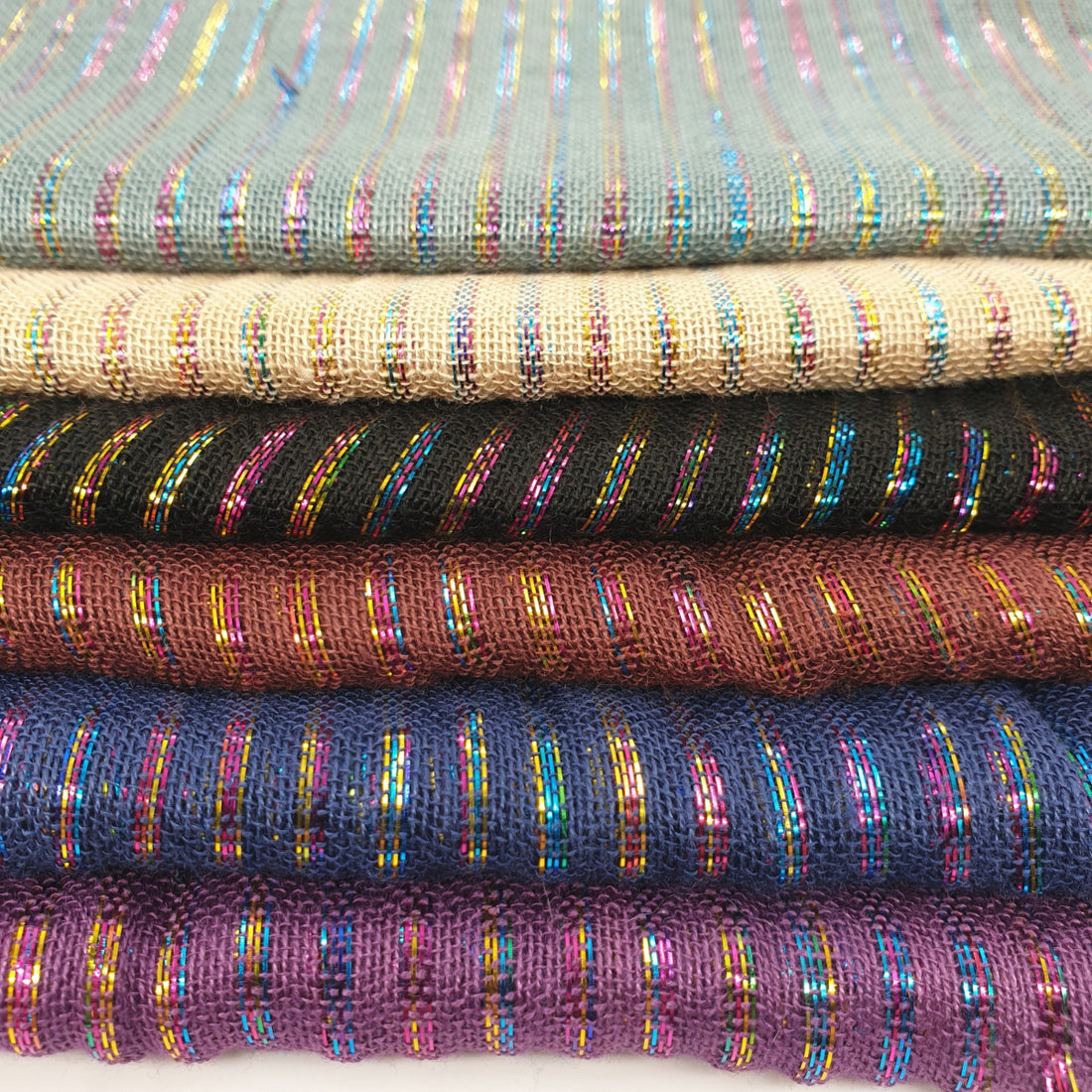 Scarf with glitter stripes
