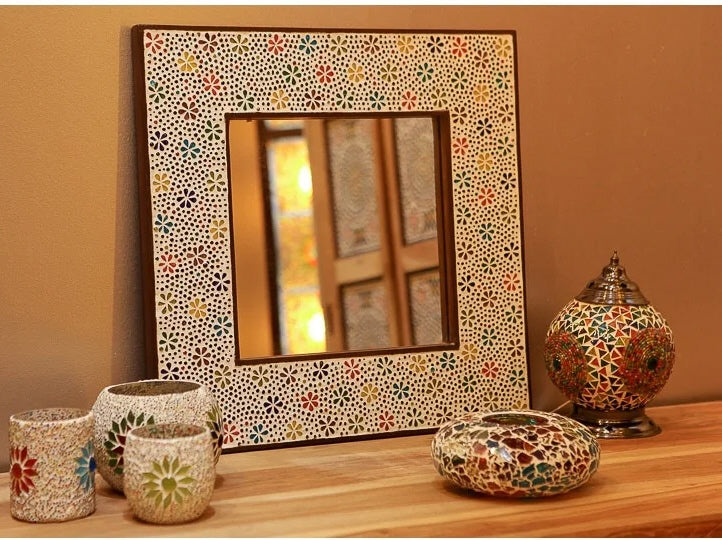 Oosterse spiegel met mozaïek frame – meerkleurig glasmozaïek, 50 x 50 cm