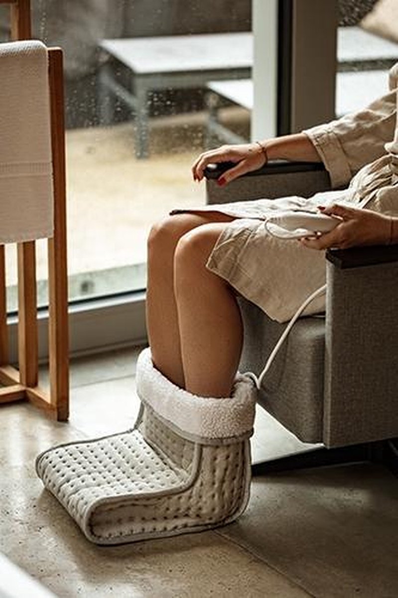 Adler AD 7432 - Foot warmer with LCD controller