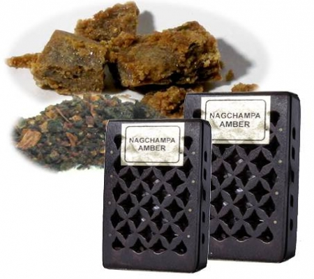 Wierookhars Nag Champa en amber – resin in houten doosje, 6 x 4 cm